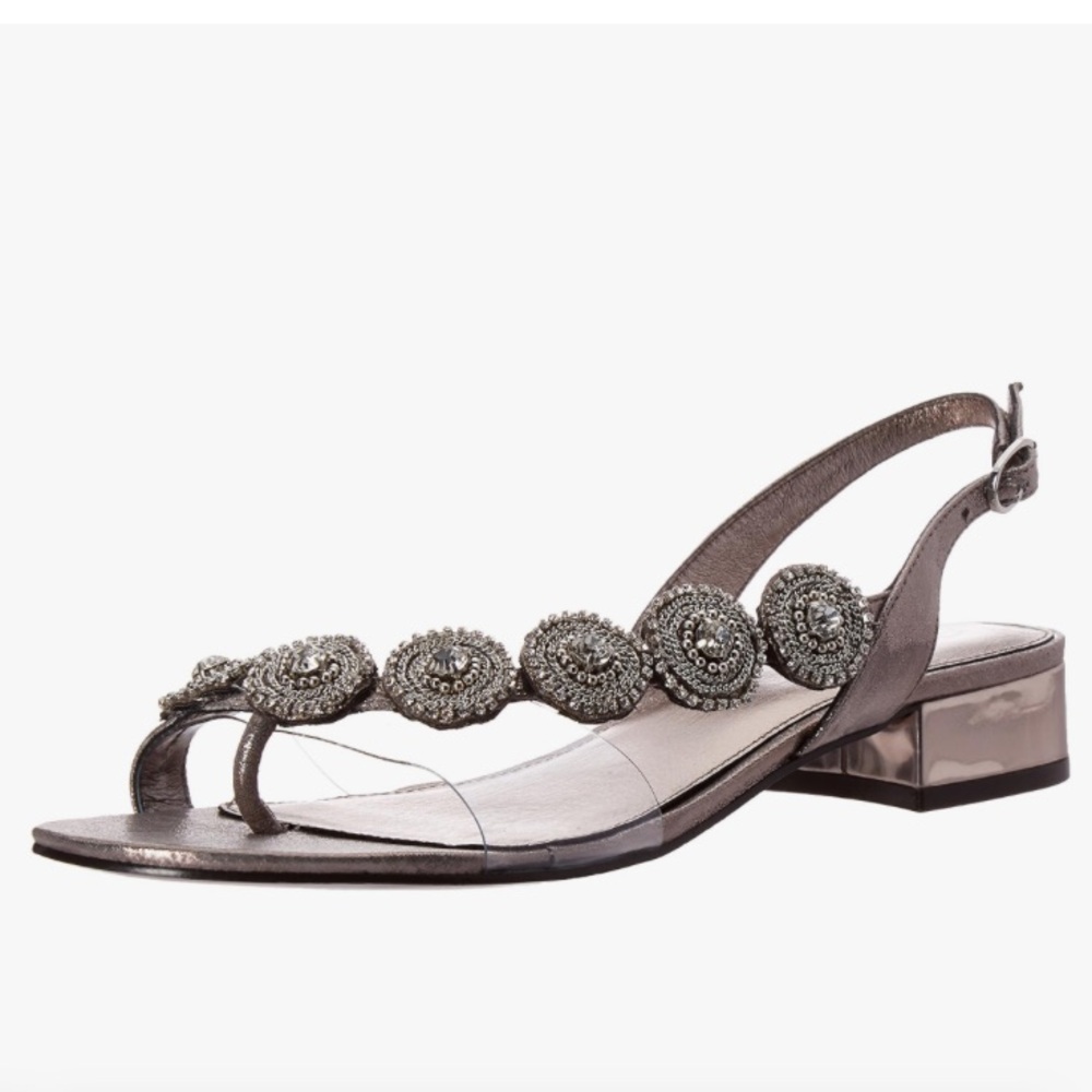 🧄 Adrianna Papell 🧄 Women's Daisy Thong Flat Sandal - Silver